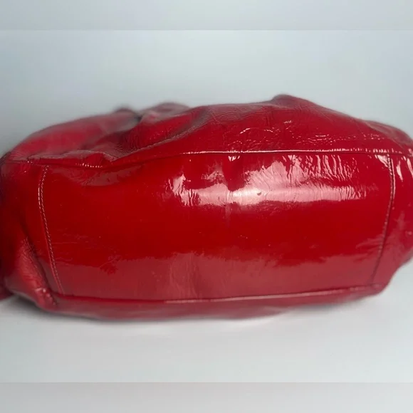 Coach Poppy RARE Flower Applique Patent Leather Bucket Bag - Picture 6 of 15